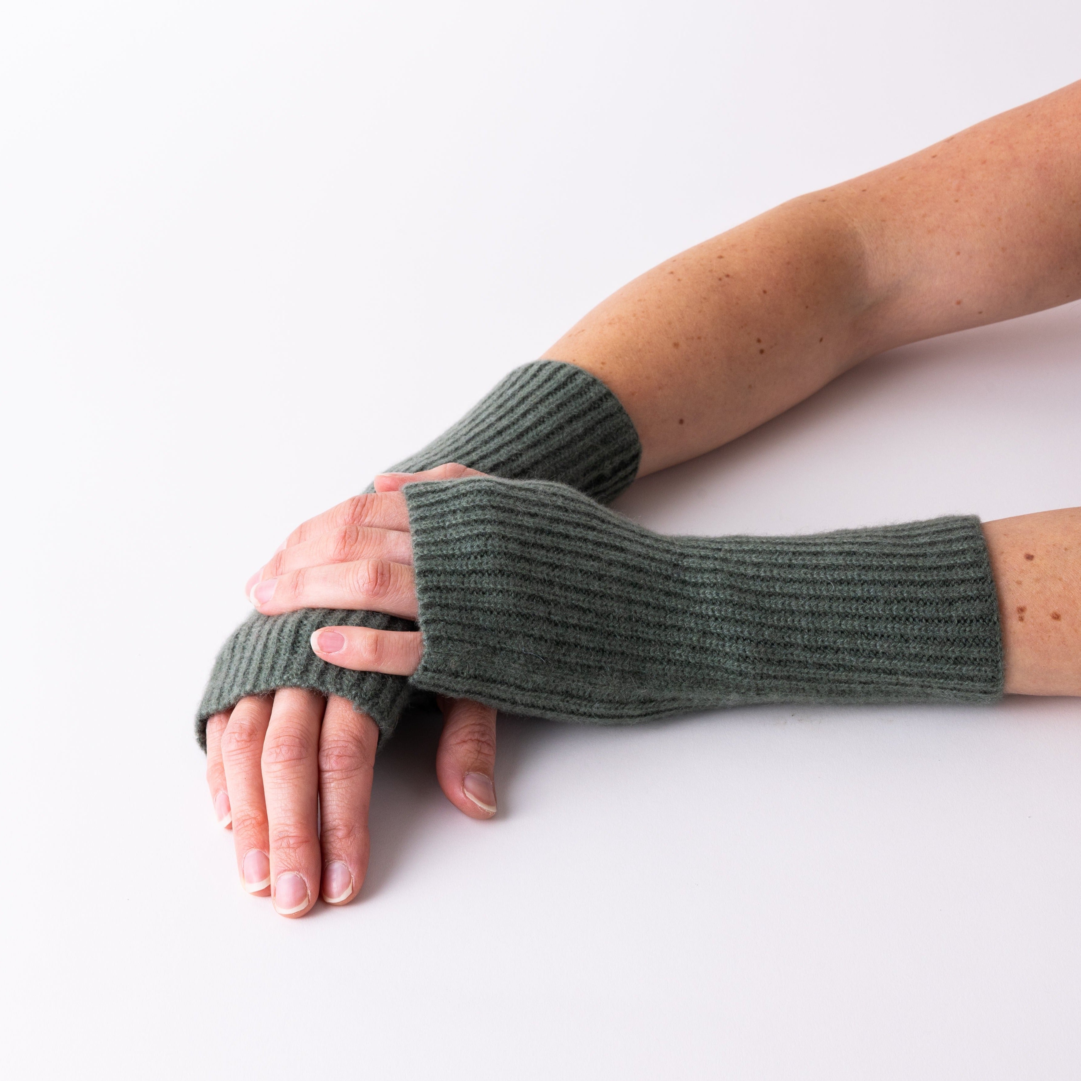 100% Cashmere Handwarmers