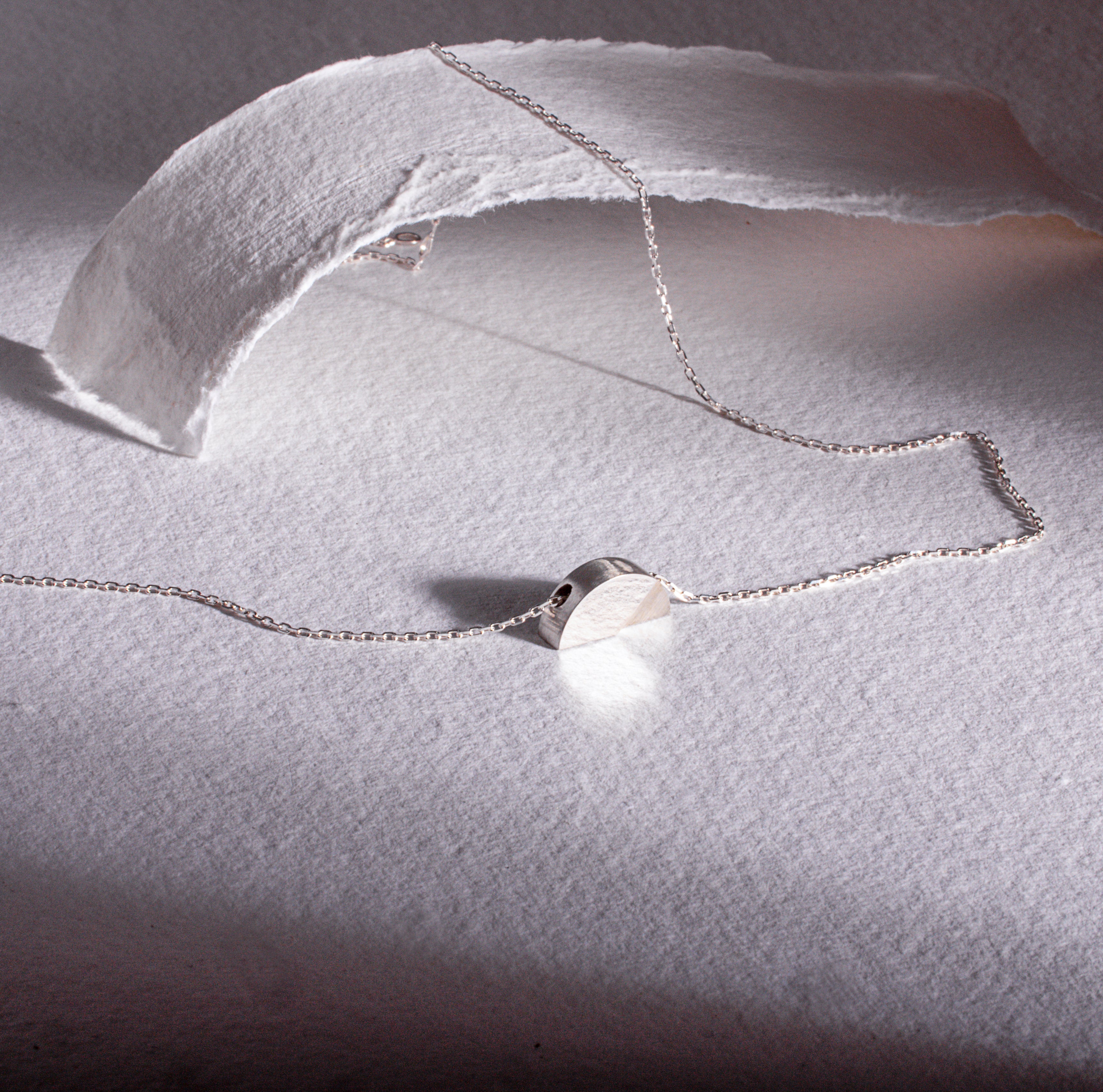 Naneen Pendant