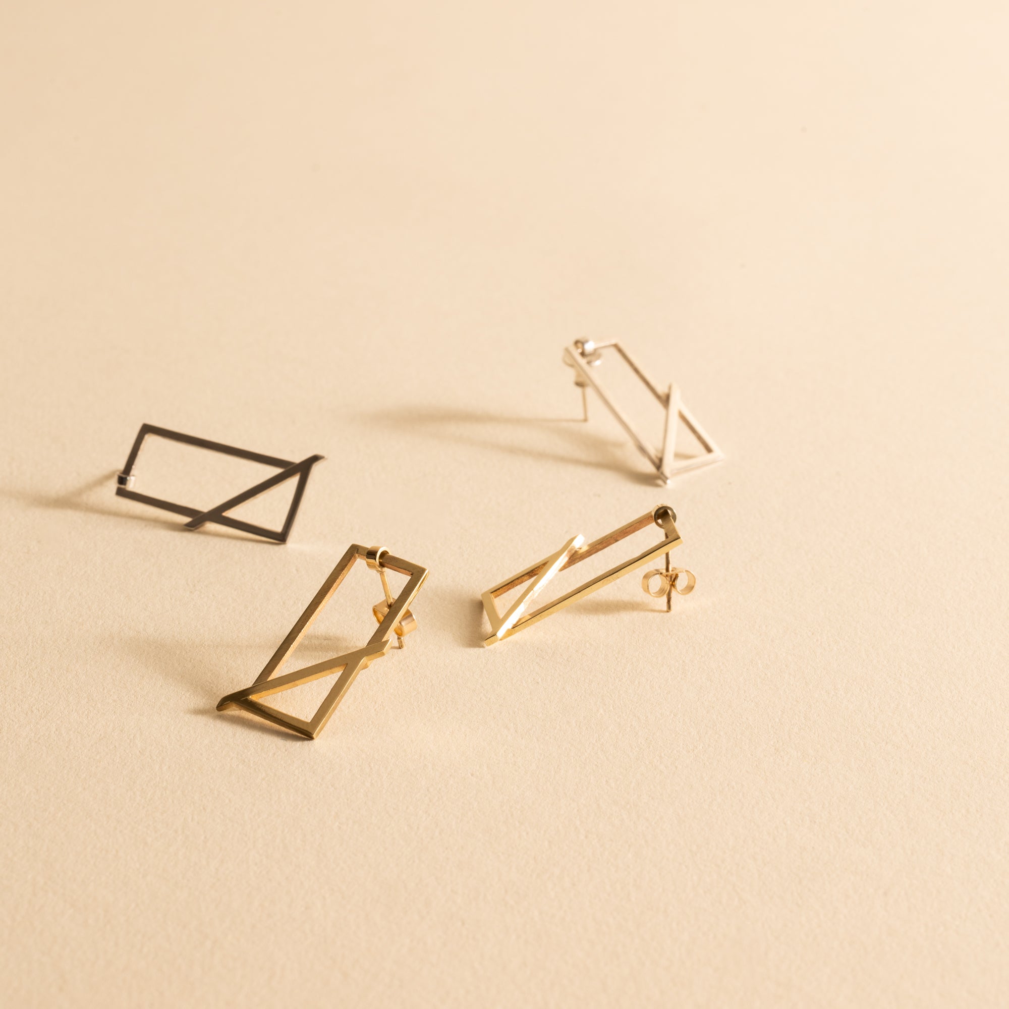 Mini Lillie earrings