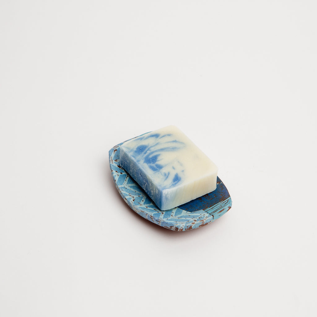 Hand painted soap dish data-zoom=
