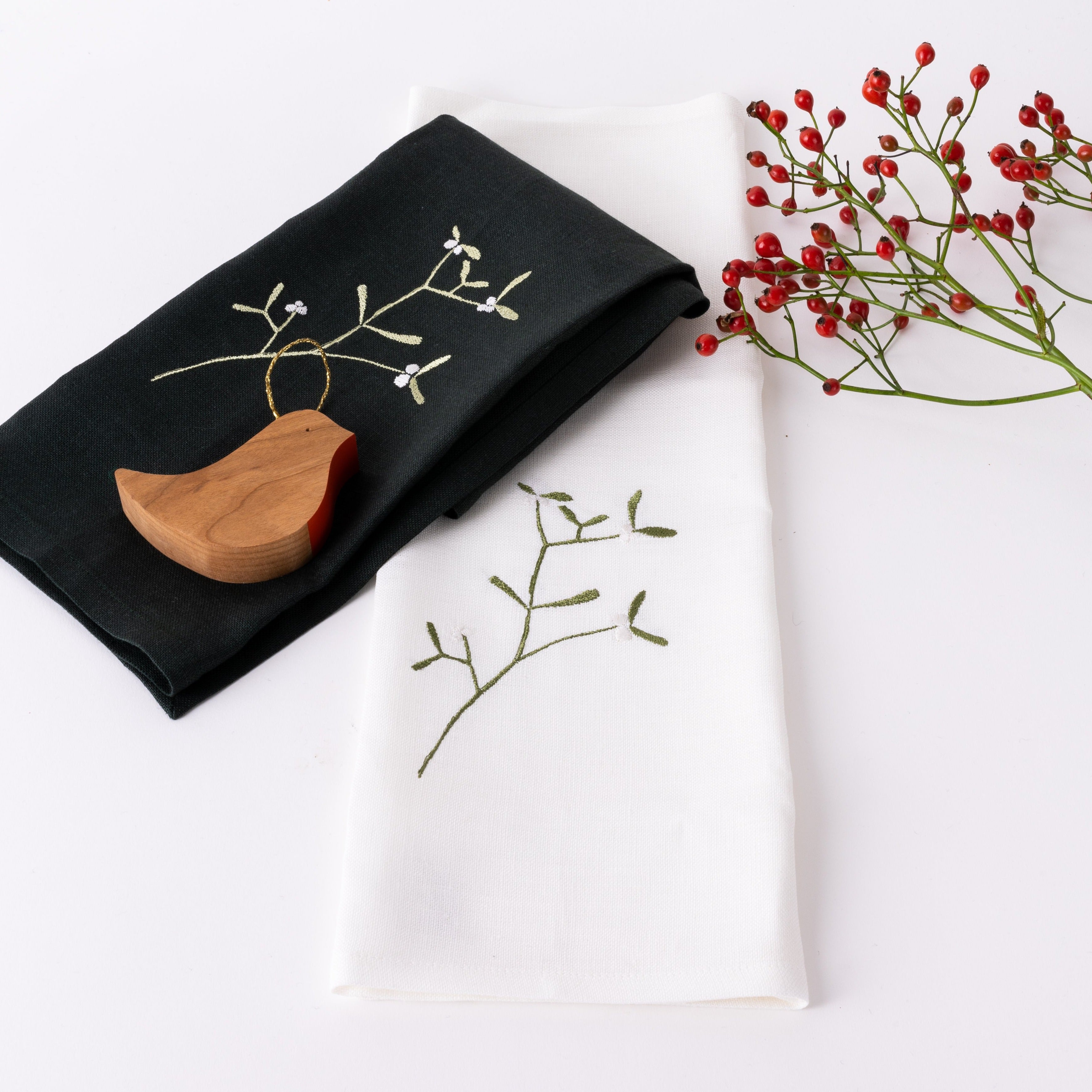 Mistletoe Napkin Set